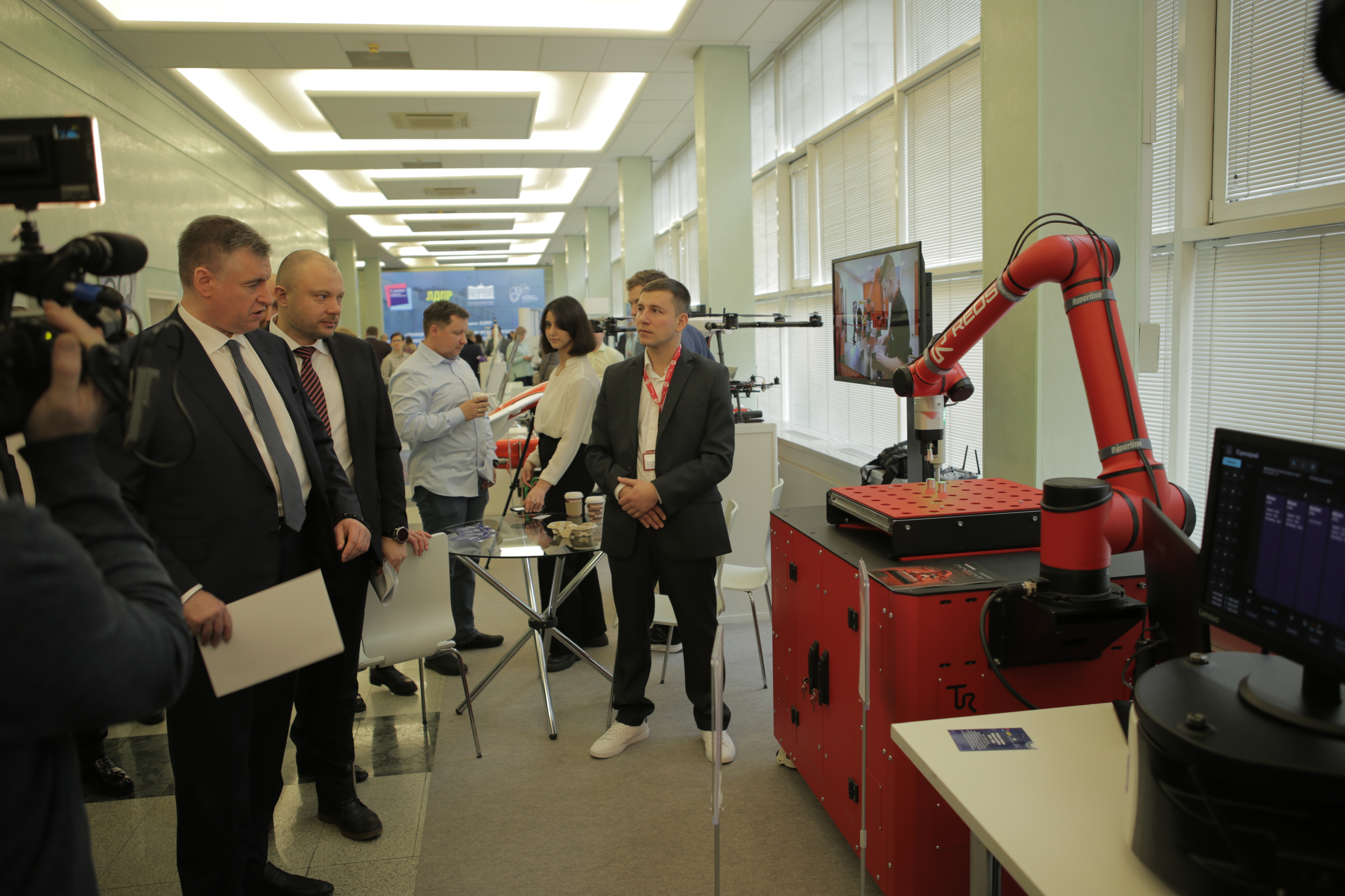 TECHNORED принял участие в обсуждении стратегических инициатив по развитию робототехники в Госдуме-1